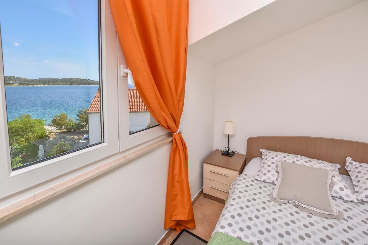 Apartments Anka Рогозница Екстериор снимка