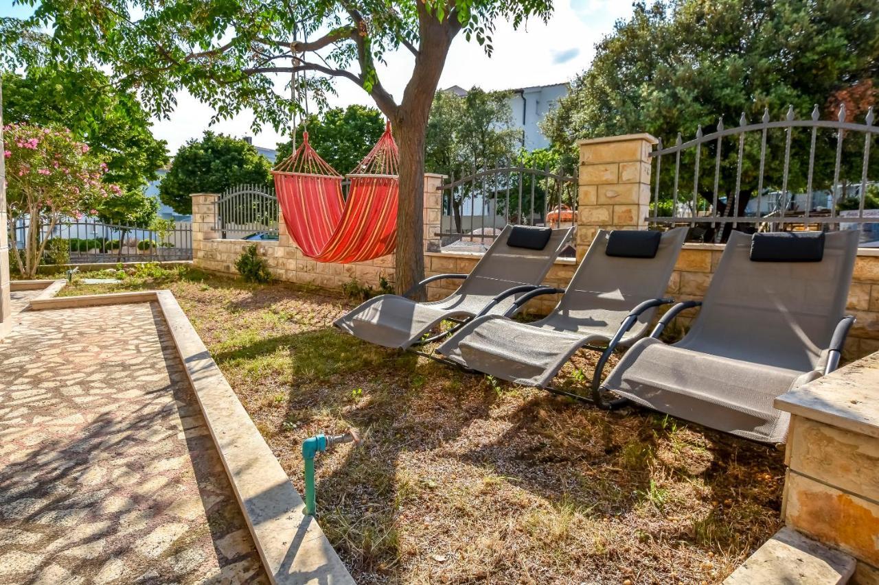 Apartments Anka Рогозница Екстериор снимка