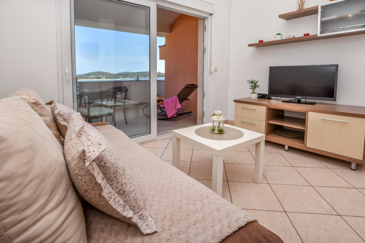 Apartments Anka Рогозница Екстериор снимка