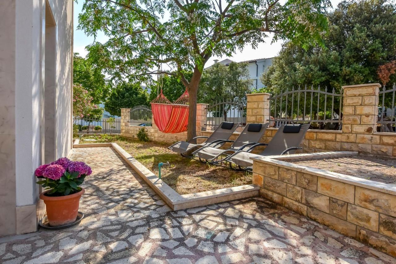 Apartments Anka Рогозница Екстериор снимка